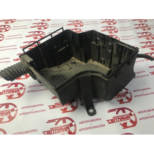 Корпус блока предохранителей Opel Combo 2001-2011 09115985